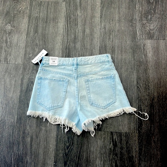 PacSun high rise festival shorts in light denim - Picture 2 of 2